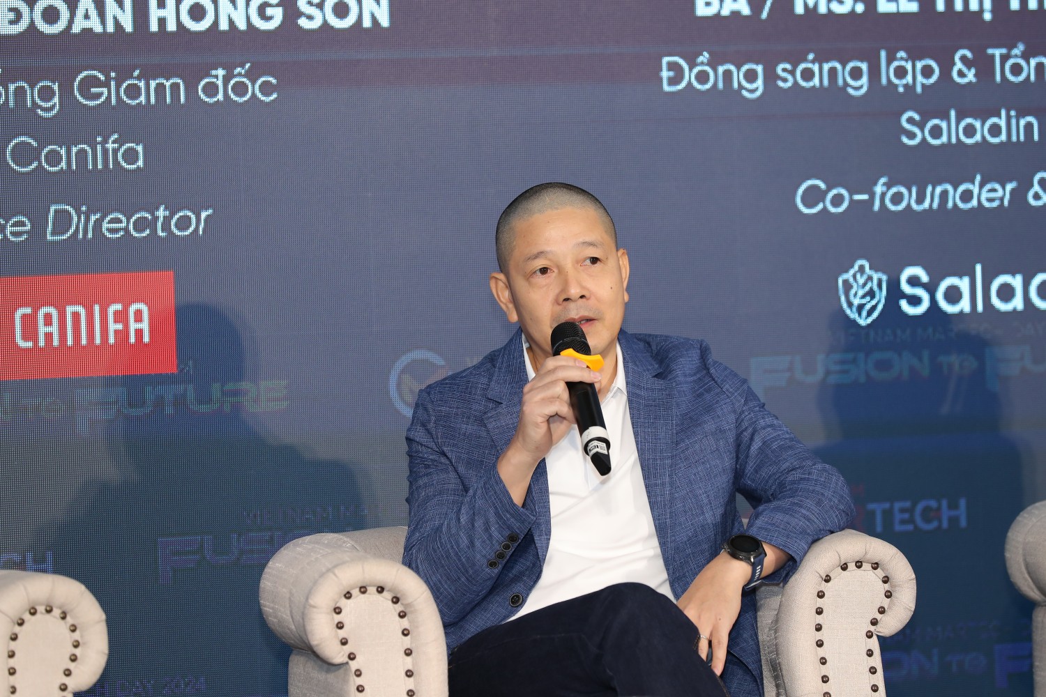 Ông Đoàn Hồng Sơn, Phó Tổng giám đốc Canifa phát biểu. Ảnh Vietnam Martech Day 2024. 